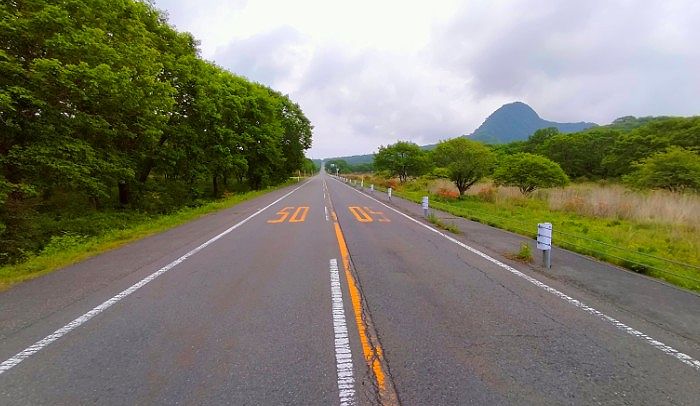 榛名山の直線道路