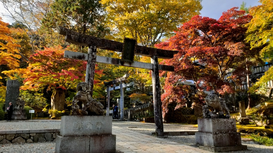 古峯神社の紅葉